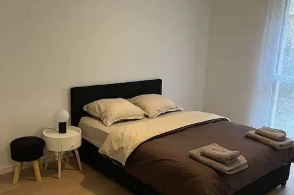 Entire apartment, Chez David in Villejuif, Val-de-Marne