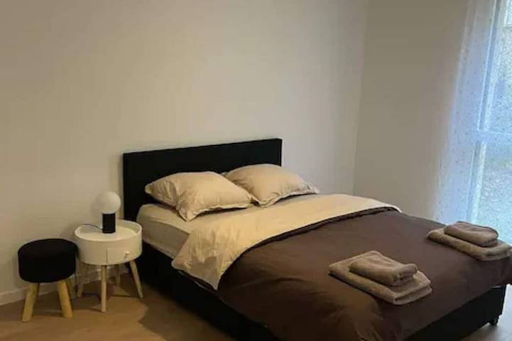 Gîte pour 5 personnes, avec balcon et jacuzzi à Villejuif - 4