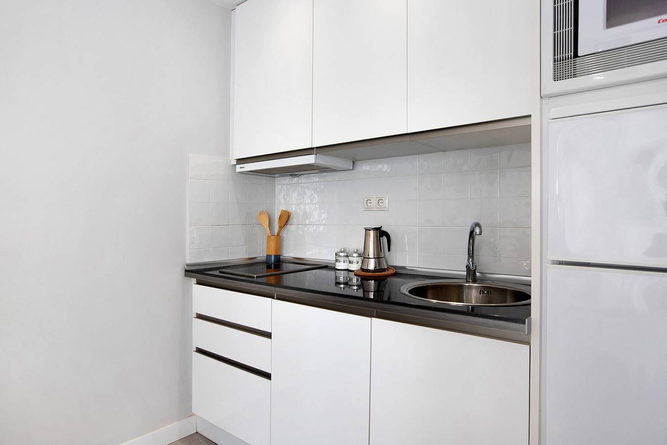 Studio 'Estudio En La Carihuela' met Wi-Fi en airconditioning, foto 10