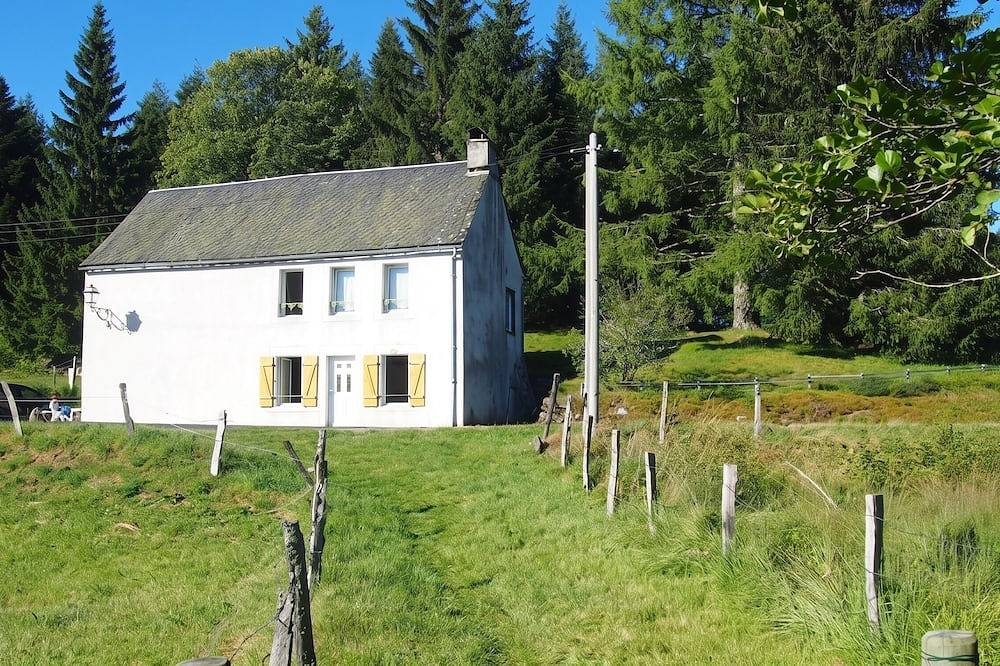 Homerez - Haus in Saint-Gènes-Champespe in Saint-Genès-Champespe, Regionaler Naturpark Volcans d'Auvergne