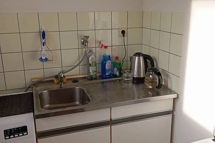 Ganze Wohnung, Apartment close to supermarkets & nature & good connection & balconary in Homberg/Ruhrort/Baerl, Duisburg