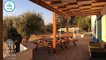 Gîte pour 3 personnes, avec jardin ainsi que piscine et vue, adapté aux familles à Portalegre