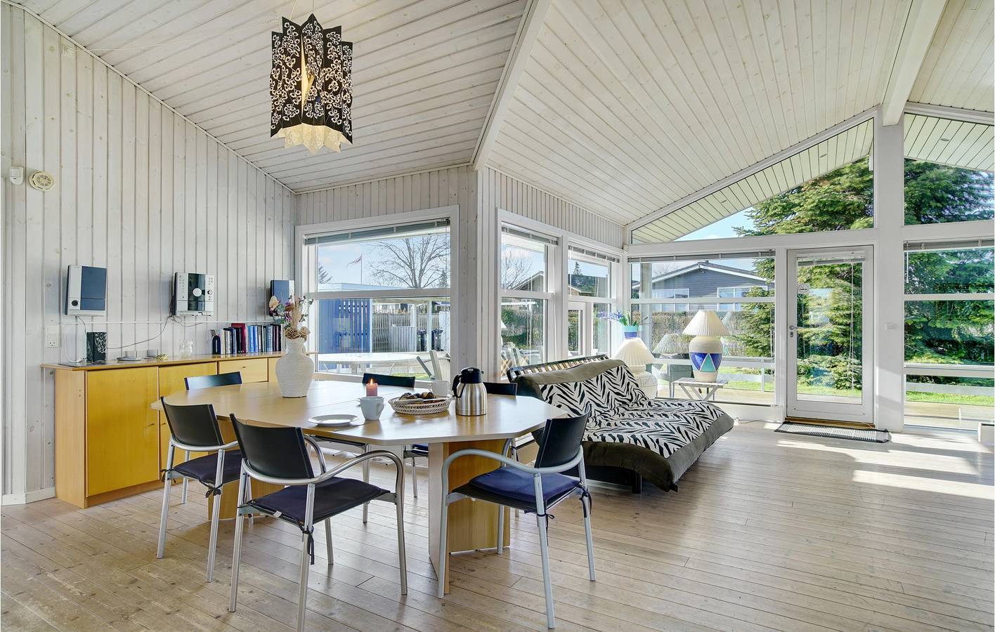 Ferienhaus für 6 Personen mit Terrasse in Strøby, Stevns und Umgebung