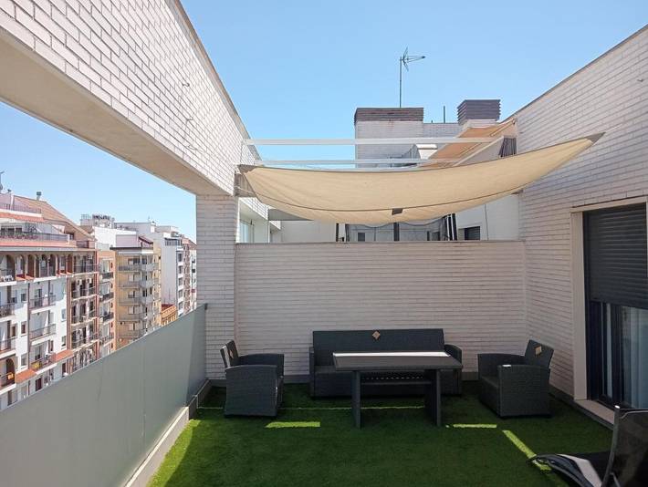 Gîte pour 6 personnes, avec terrasse ainsi que piscine et vue à Huelva - 3