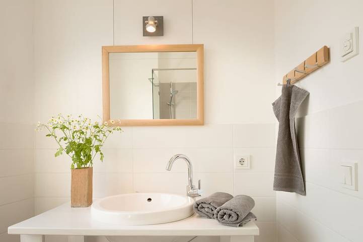 Appartement entier, Appartement dans une maison d'architecte moderne près de l'Elbe in Laubegast, Dresde