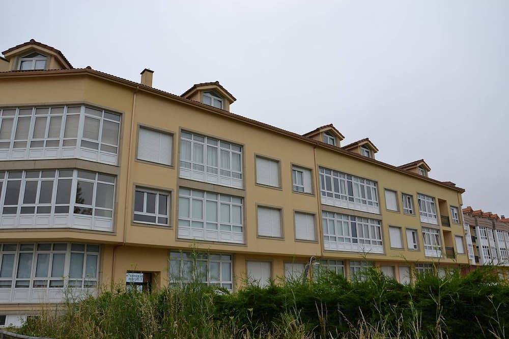 Entire apartment, Apartamento Playa de Sardiñeiro con vistas al mar in Sardiñeiro, Fisterra