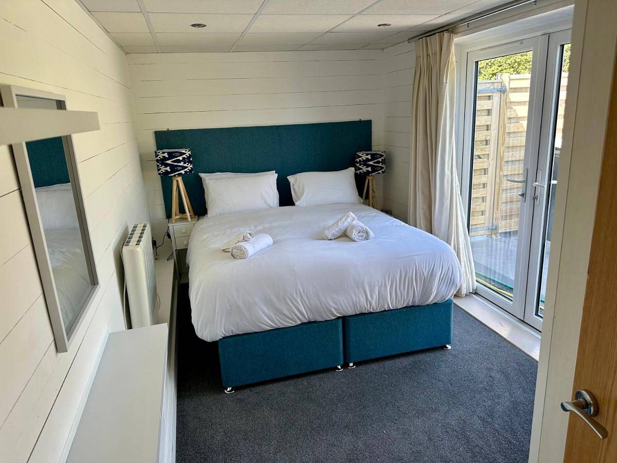 Ganze Wohnung, Waves Guest Suites in Guernsey