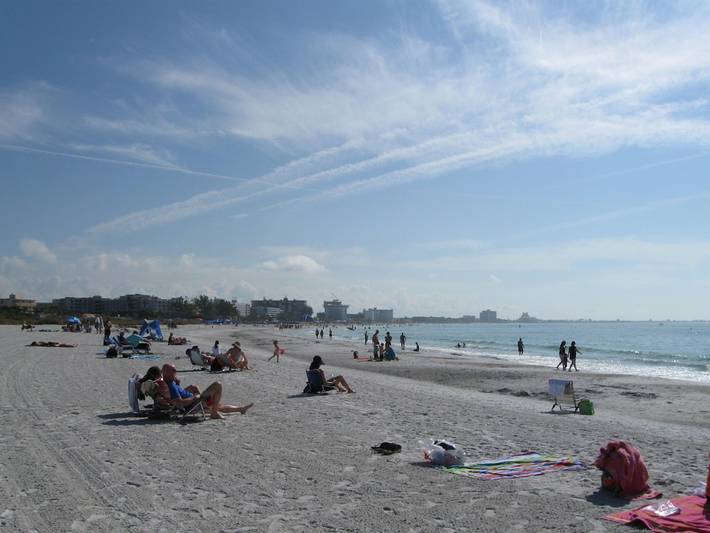 Vacation rental for 2 people, with yard and terrace in St. Pete Beach