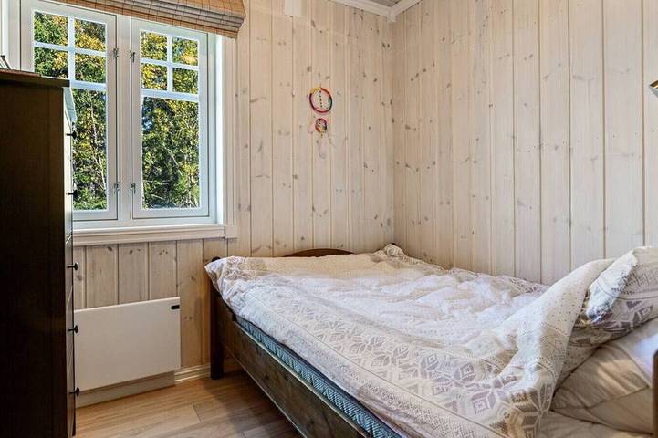 Spacious Family Cabin with Jacuzzi in Nord-Aurdal