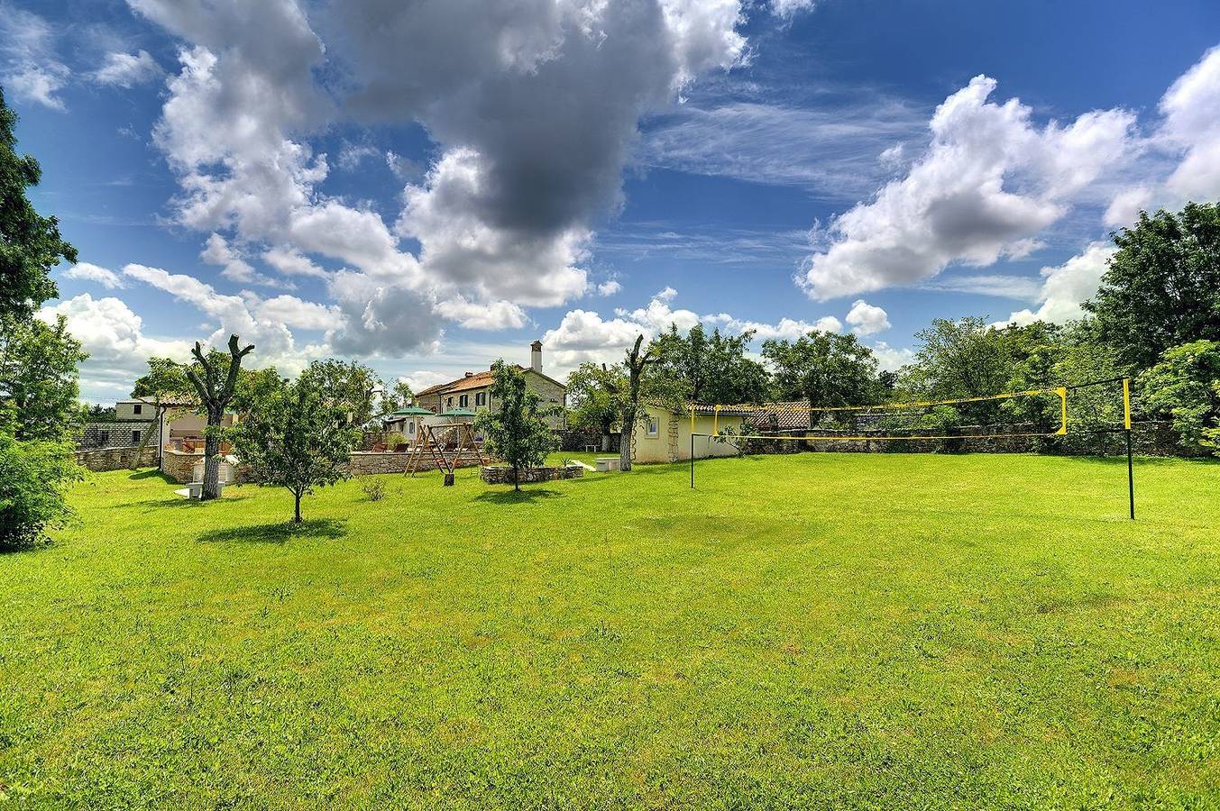 Maison de vacances pour 16 personnes avec terrasse in Barban, Côte Sud d'Istrie