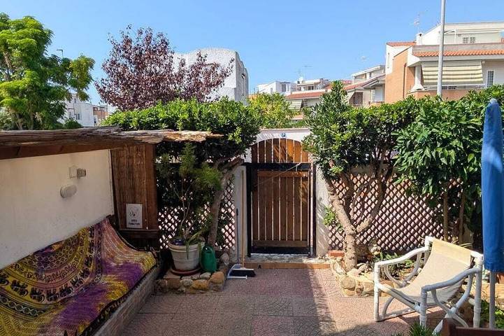 Apartamento de vacaciones para 4 personas, con balcón y jardín - 1