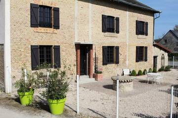 Gîte pour 7 personnes, avec terrasse dans Seuil