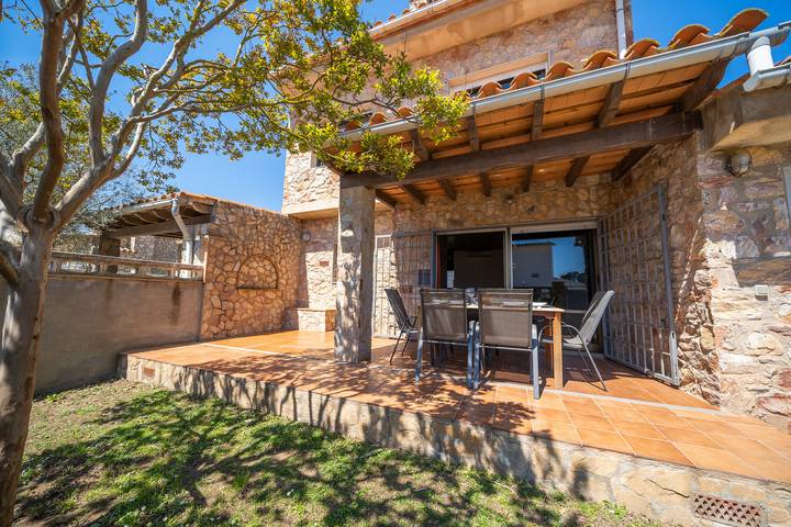 Casa rural para 6 personas, con Terraza y Jardín en Alt Empordà - 3