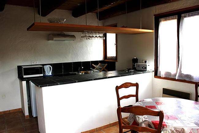Gîte pour 4 personnes, avec jardin à Mas-Saint-Chély - 3