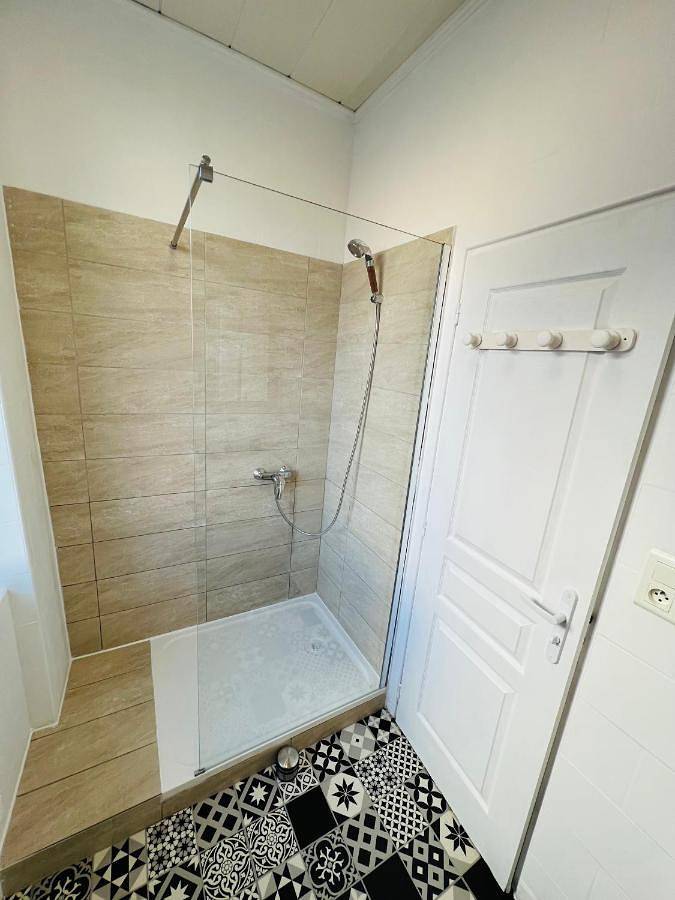 Appartement entier, Two-Bedroom Apartment in Oyonnax, Nantua
