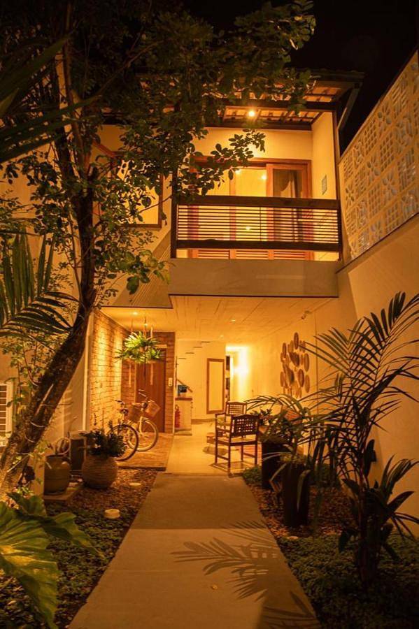 Casas e apartamentos de temporada para 3 pessoas, com jardim e balcão em Itacaré