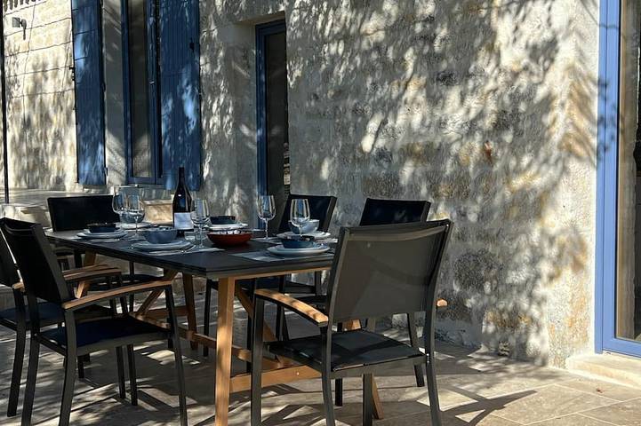 Location de vacances pour 6 personnes, avec jardin à Villesèque