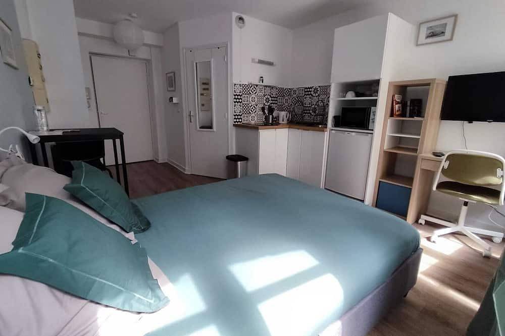 Entire apartment, Studio - Centre ville - Visit Morlaix on foot, pedestrian streets, port and viaduct in Morlaix, Ceinture Dorée