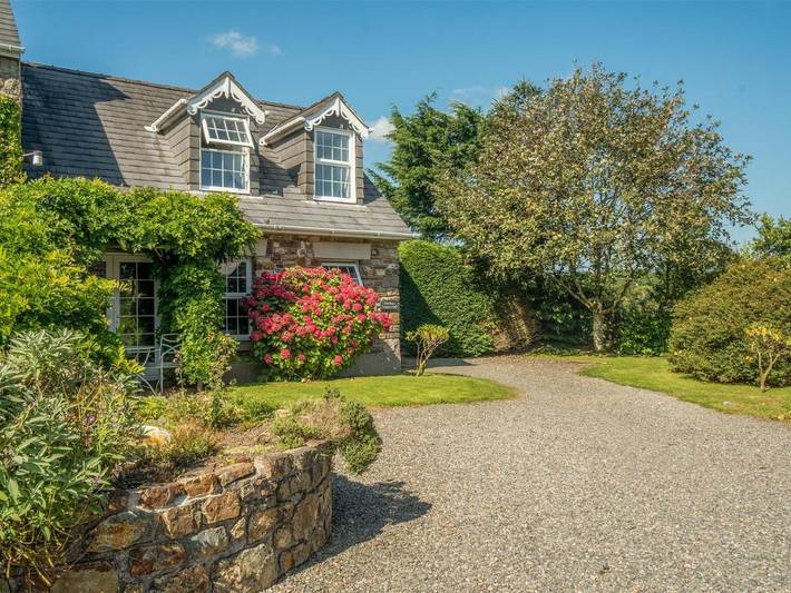 Holiday rental for 2 people, with hot tub and garden in Amroth