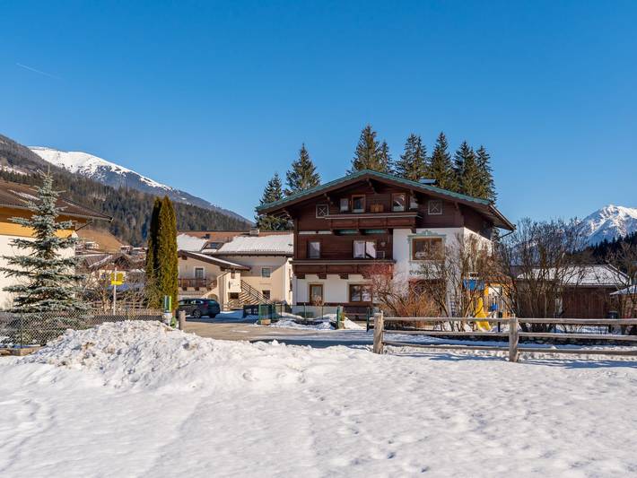 Ganze Wohnung, Charmante und komfortable Wohnung. in Pinzgau
