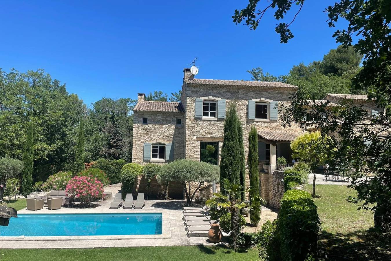 Ferienhaus für 12 Personen mit Pool in Robion, Regionaler Naturpark Luberon