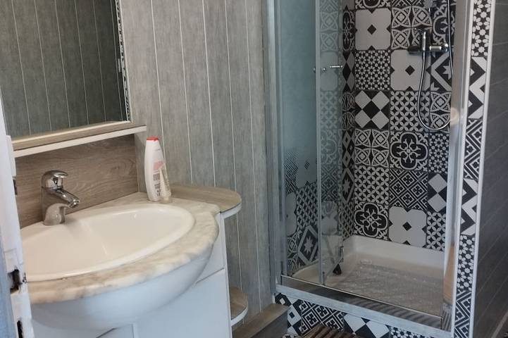 Location de vacances pour 4 personnes, avec terrasse et jardin à Hirel - 4