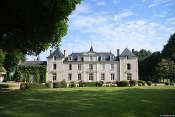 Hôtel pour 9 personnes, avec vue ainsi que piscine et jardin, animaux acceptés à Crosmières