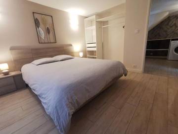 Gîte pour 4 personnes, avec vue ainsi que jardin et terrasse dans Val-de-Chaise