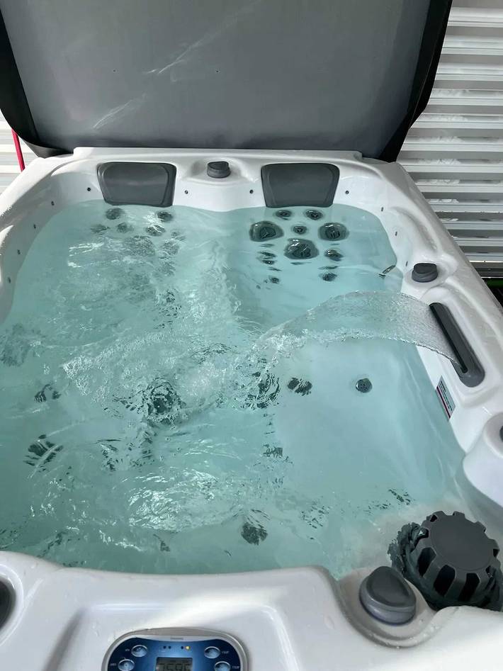 Gîte pour 4 personnes, avec terrasse et piscine à Le François - 4