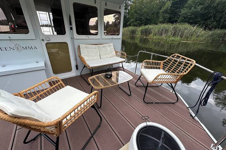 Hausboot Queen Emma! Tiefenentspannung auf sanft schaukelnden Wellen!!! in Zehdenick, Ruppiner Seenland