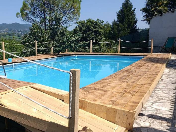 Casa vacanza per 7 persone, con Balcone e Idromassaggio nonché Terrazza e Giardino a Poggio Mirteto