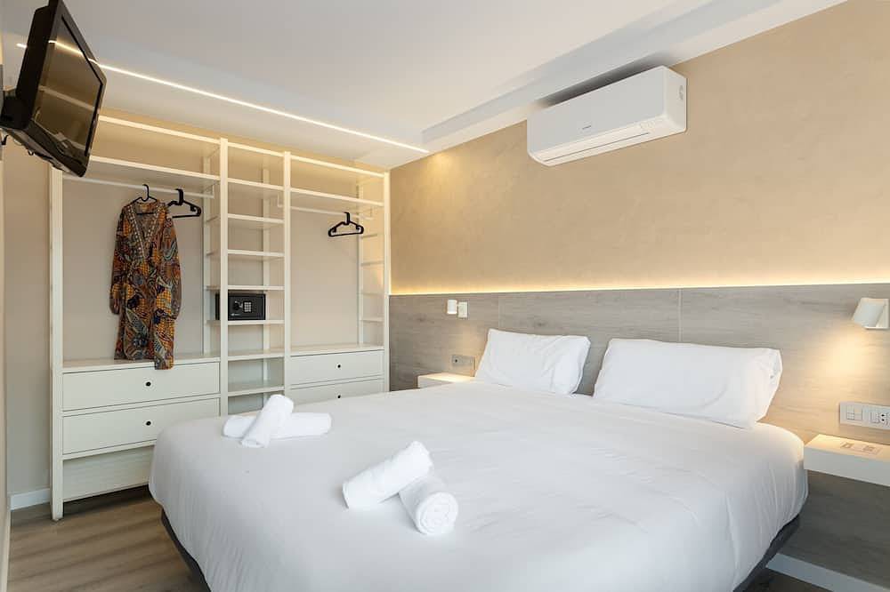 Entire apartment, Xaloc - Aparthotel with Swimming Pool in Vilassar de Mar, Costa del Maresme