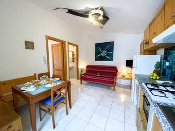 Ferienwohnung für 4 Personen, mit Terrasse in Siniscola