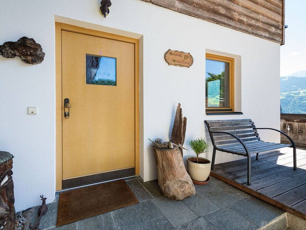 Huisje in Vomp met zwembad in Vomp, Bezirk Schwaz
