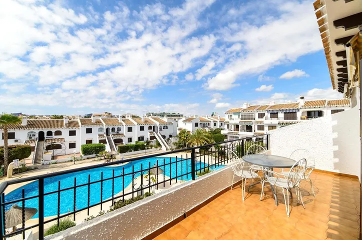 Apartamento de vacaciones para 4 personas, con piscina y terraza - 1