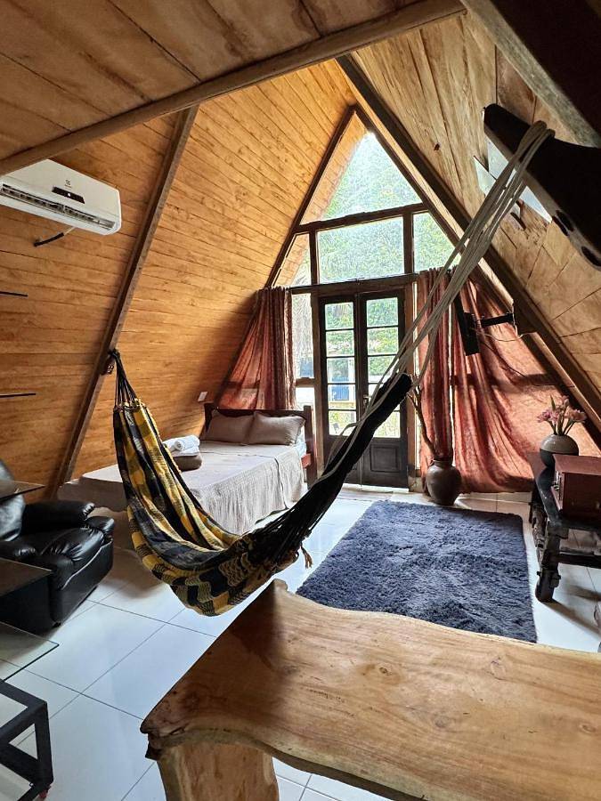 Casas e apartamentos de temporada para 4 pessoas, com balcão e jardim em Camaragibe