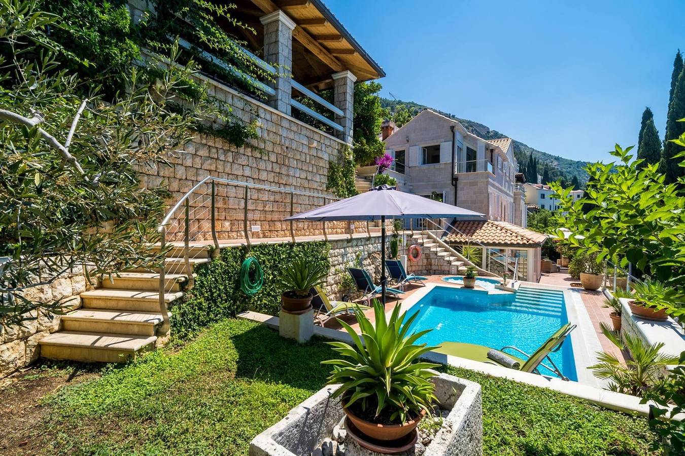 Luxury Seafront Villa Dubrovnik Palace with Pool in Dubrovnik, Grad Dubrovnik
