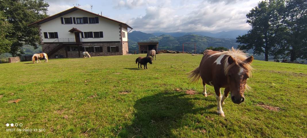 Finca 'Autxikoborda' mit Bergblick, privatem Garten und Wi-Fi in Baztan, Spanische Pyrenäen