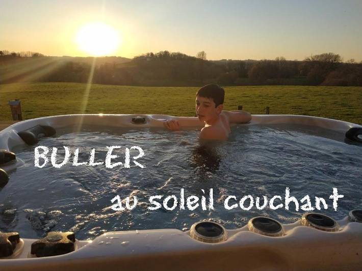 Chambre d’hôte pour 2 personnes, avec vue sur le lac ainsi que jardin et vue à Saint-Germain-les-Vergnes - 2