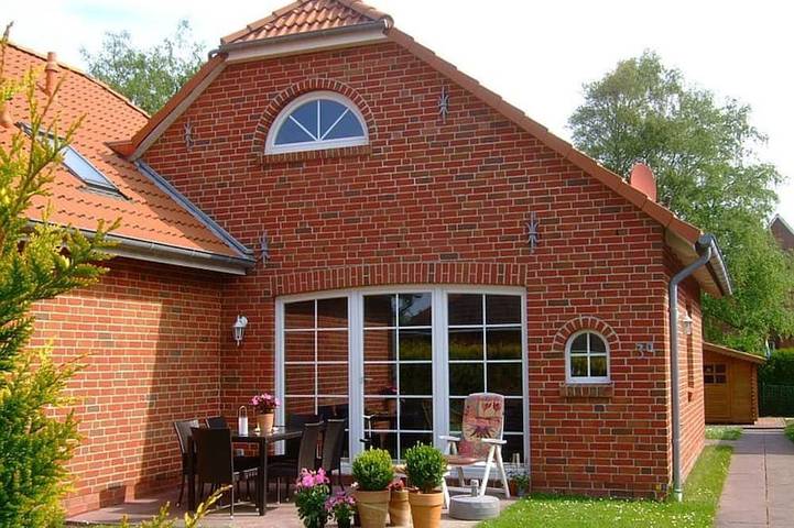 Ferienhaus für 6 Personen, mit Terrasse und Sauna sowie Garten