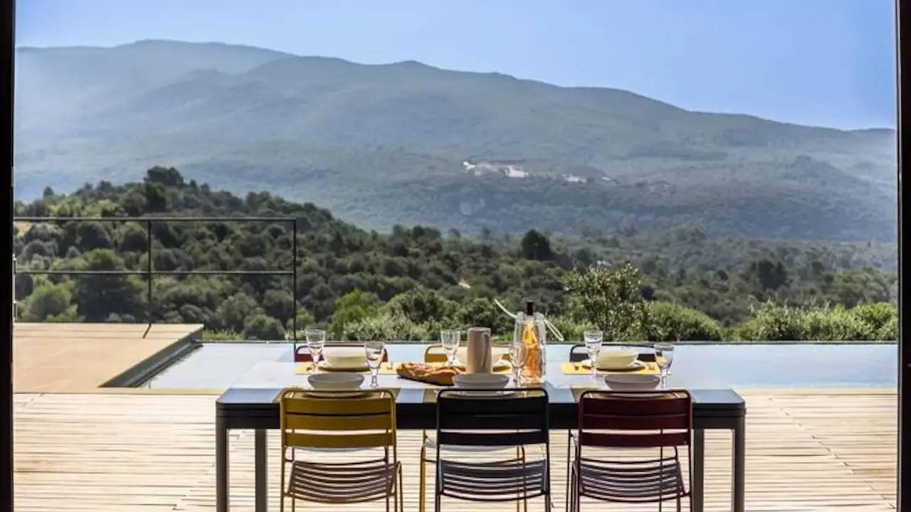 Geheel vakantieappartement, Ferienwohnung für 6 Personen (180 m²) in Bonnieux in Bonnieux, Parc naturel régional du Luberon