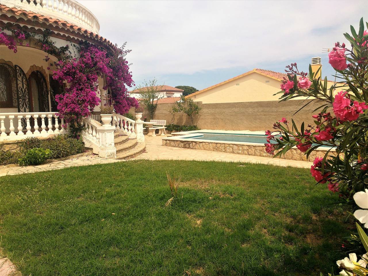 Villa cómoda de 3 dormitorios con piscina privada en Miami Playa in Montroig, Costa Dorada