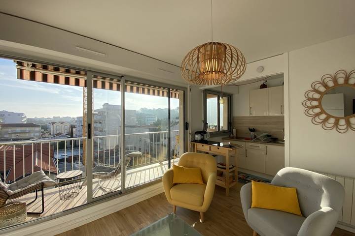 Gîte pour 2 personnes, avec balcon, adapté aux familles dans Pereire - 2