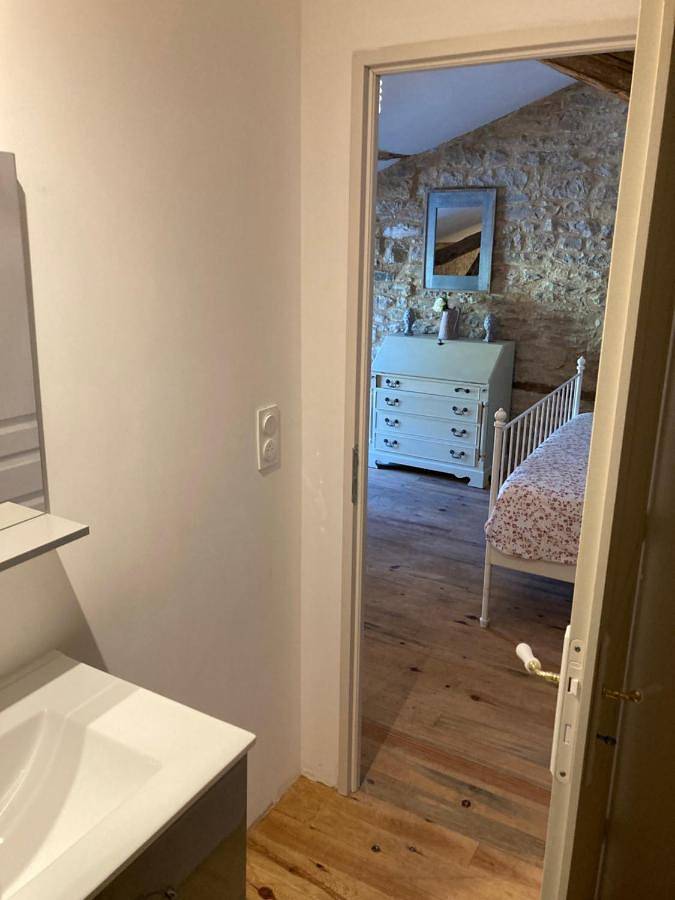 Family Room with Private Bathroom in Caylus, Tarn-et-Garonne