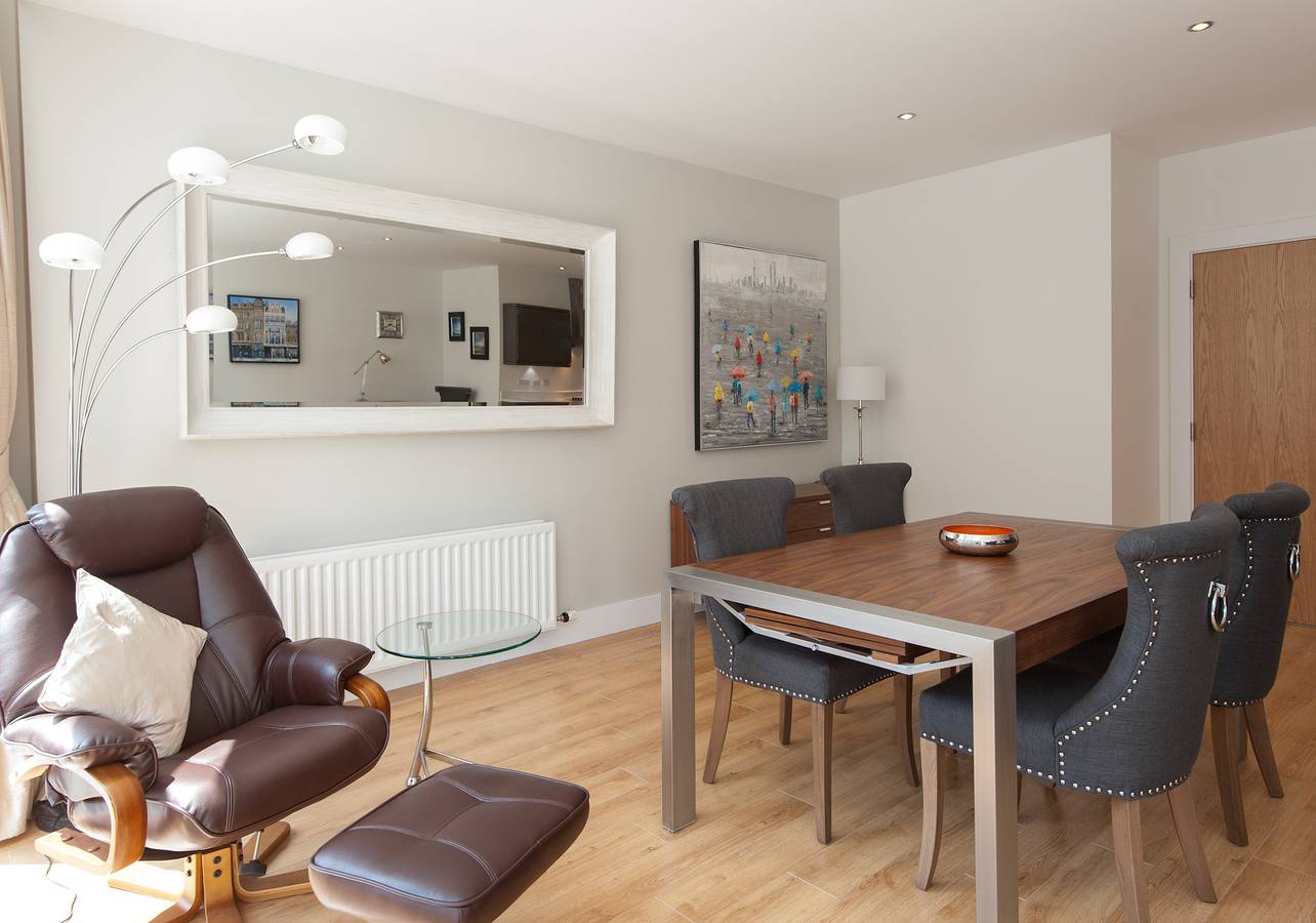 Entire apartment, Shandwick Apartment @ The West End in Edinburgh, Edinburgh and Lothian