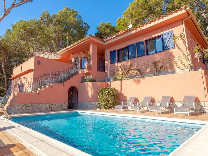 Gîte pour 6 personnes, avec jardin