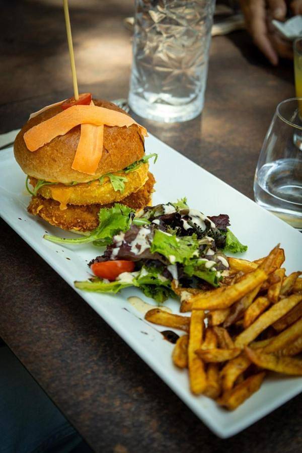 Location de vacances pour 6 personnes, avec piscine à La Crau - 4