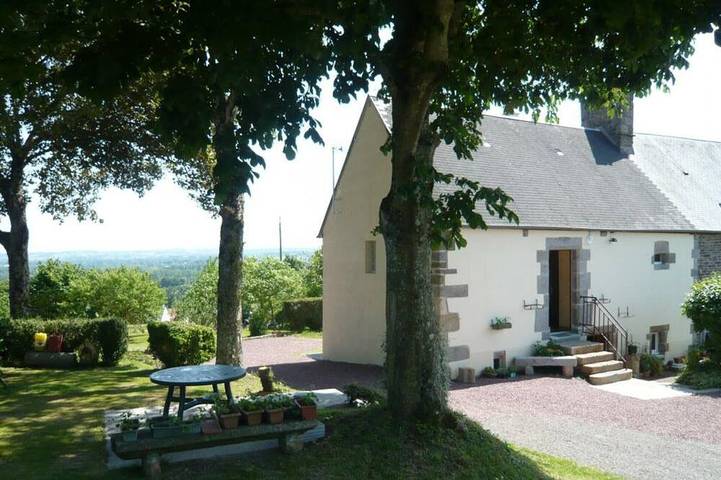 Gîte pour 4 personnes, avec Balcon et Jardin
