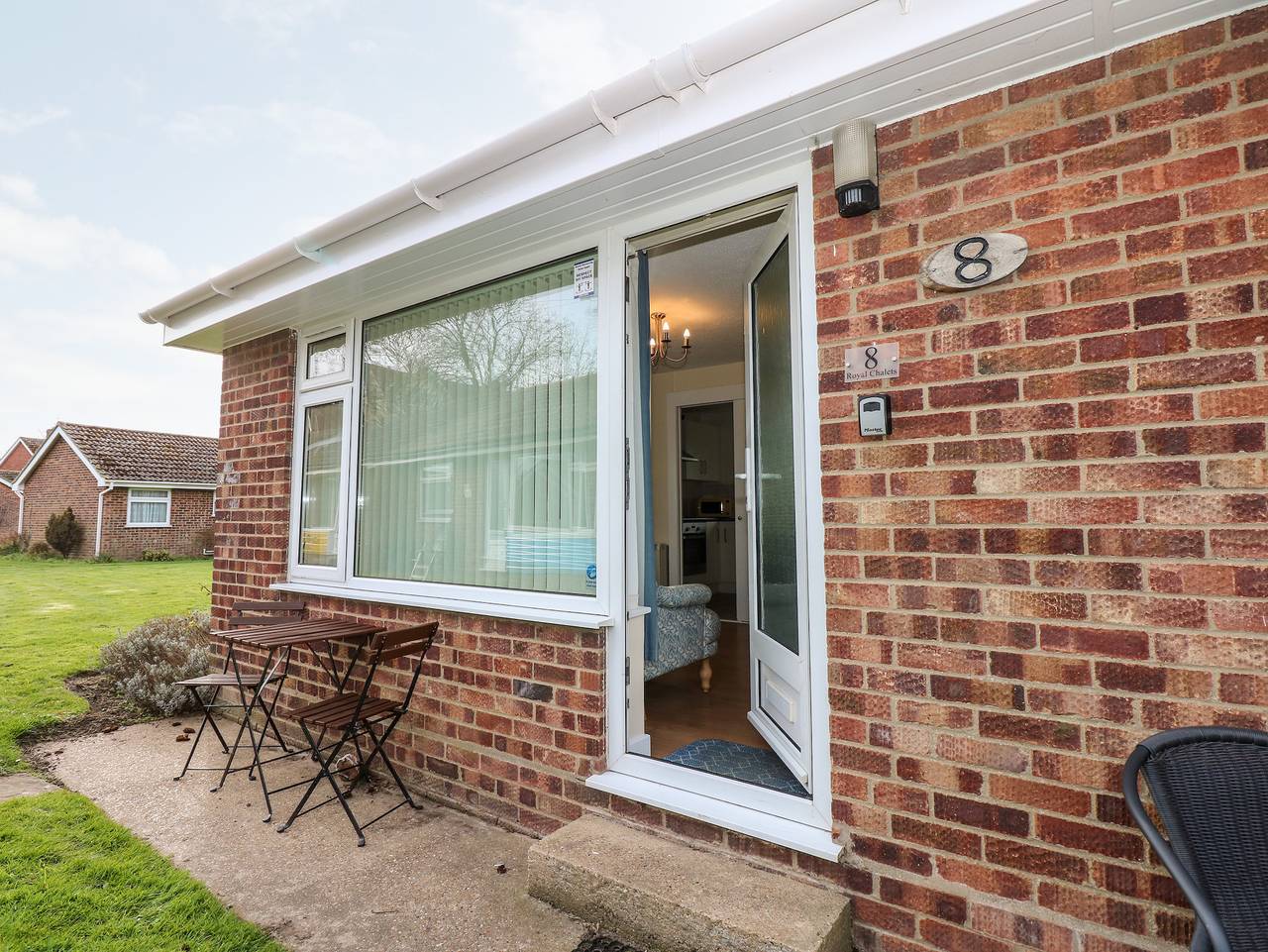 8 Royal Chalet Park in Mundesley, Norfolk Coast