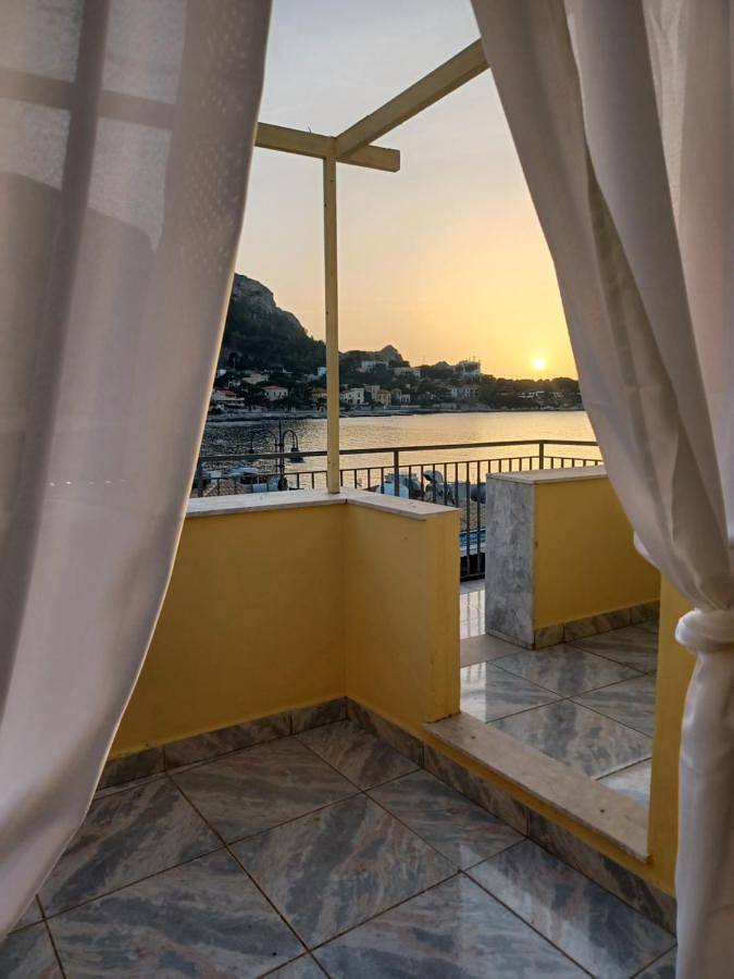 Two-Bedroom House in Sferracavallo, Palermo